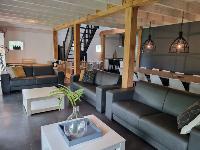 Vakantiewoning in Rekken (Gelderland) voor 16 personen met 6 slaapkamers.