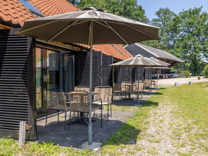 Vakantiewoning in Ambt Delden (Overijssel) voor 26 personen met 12 slaapkamers.