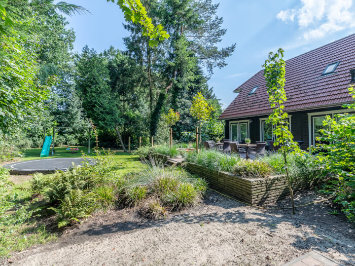 Vakantiewoning in Bruchterveld (Overijssel) voor 16 personen met 8 slaapkamers.
