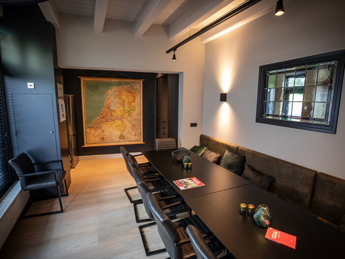 Vakantiewoning in Oldenzaal (Overijssel) voor 15 personen met 6 slaapkamers.