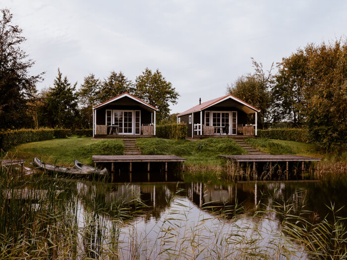 Vakantiewoning in Bant (Flevoland) voor 16 personen met 8 slaapkamers.