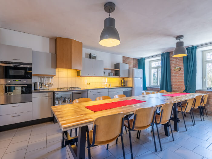 Vakantiewoning in Sint Geertruid (Limburg) voor 14 personen met 3 slaapkamers.