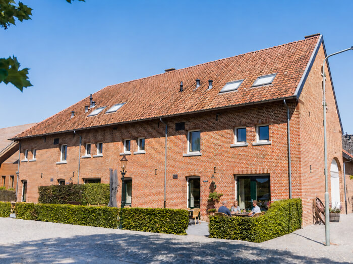 Vakantiewoning in Slenaken (Limburg) voor 26 personen met 10 slaapkamers.