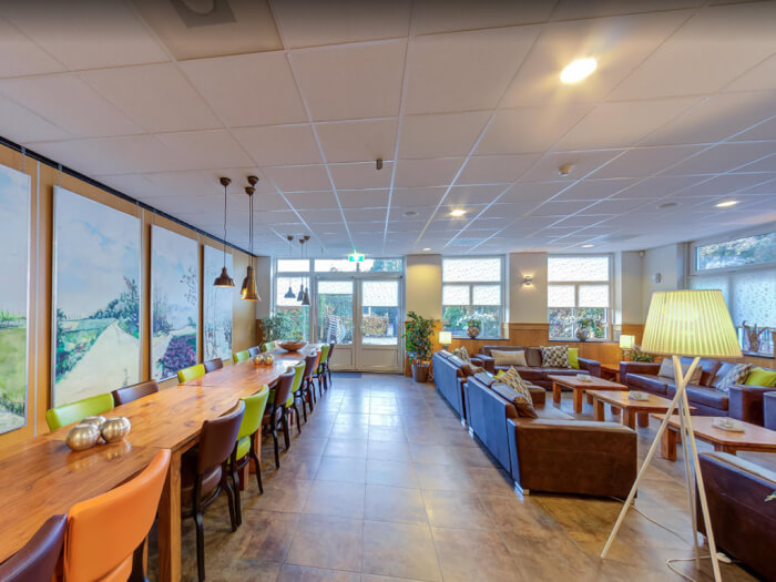 Vakantiewoning in Schaijk (Noord-Brabant) voor 24 personen met 12 slaapkamers.