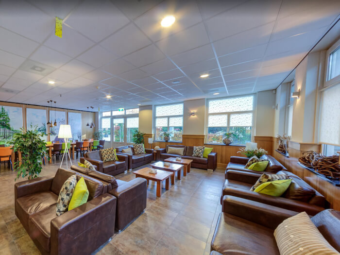 Vakantiewoning in Schaijk (Noord-Brabant) voor 24 personen met 12 slaapkamers.