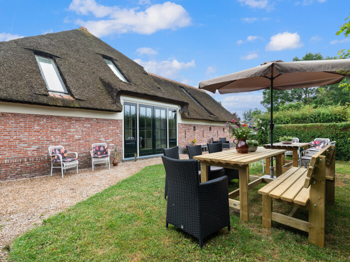 Vakantiewoning in Wijdenes (Noord-Holland) voor 16 personen met 8 slaapkamers.