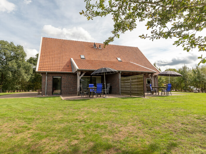 Vakantiewoning in Denekamp (Overijssel) voor 10 personen met 5 slaapkamers.