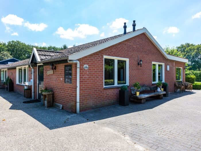 Vakantiewoning in Buurse (Overijssel) voor 24 personen met 7 slaapkamers.