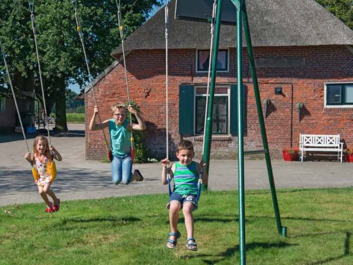 Vakantiewoning in Moergestel (Noord-Brabant) voor 14 personen met 5 slaapkamers.