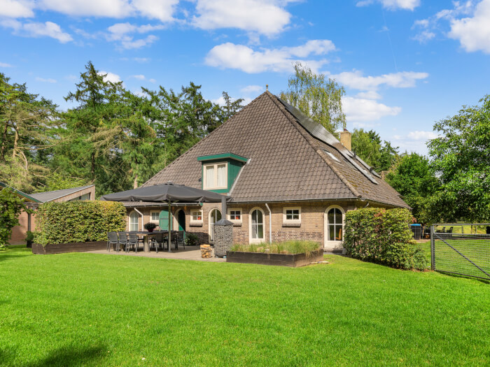 Vakantiewoning in Zelhem (Gelderland) voor 12 personen met 4 slaapkamers.