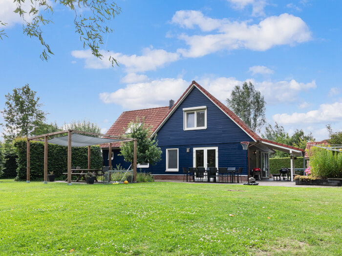 Vakantiewoning in Zeewolde (Flevoland) voor 16 personen met 5 slaapkamers.