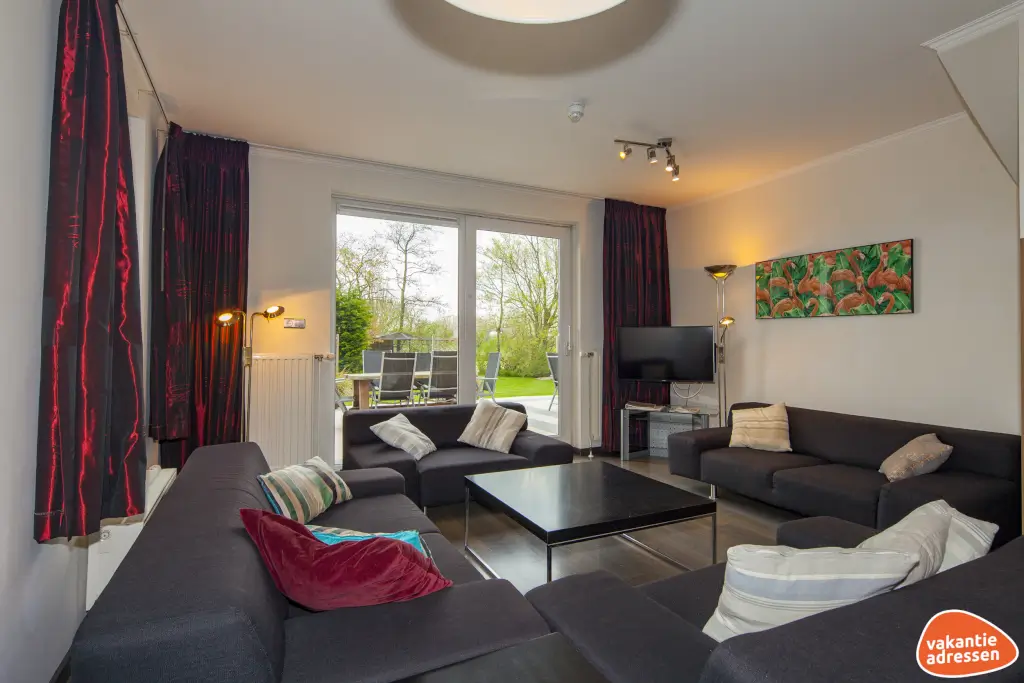 Vakantiewoning in Wissenkerke (Zeeland) voor 20 personen met 9 slaapkamers.