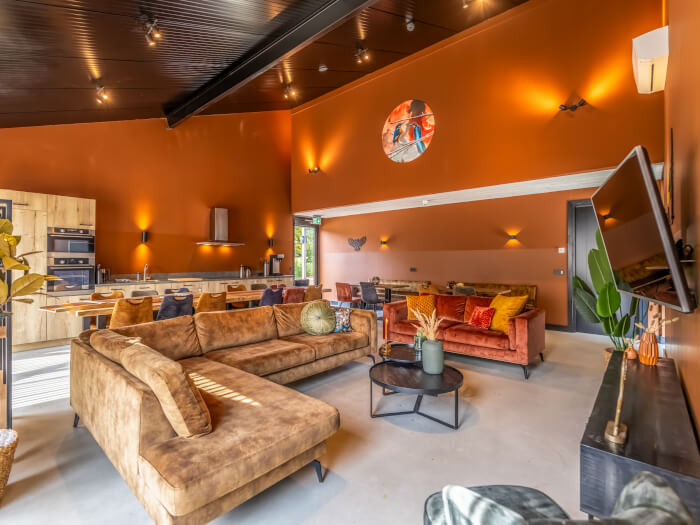 Vakantiewoning in Bergeijk (Noord-Brabant) voor 15 personen met 8 slaapkamers.