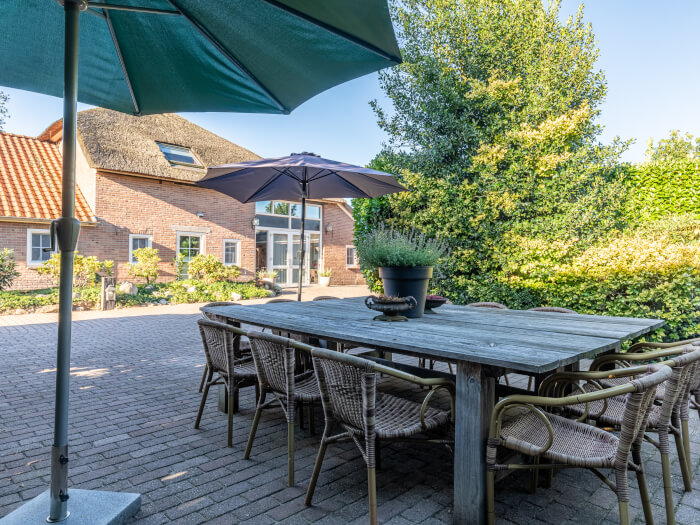 Vakantiewoning in Dwingeloo (Drenthe) voor 30 personen met 13 slaapkamers.