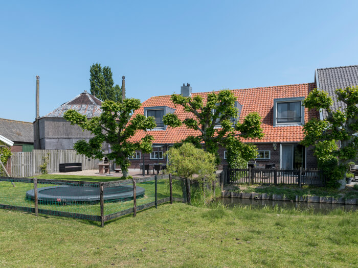 Vakantiewoning in Kamerik (Utrecht) voor 12 personen met 4 slaapkamers.