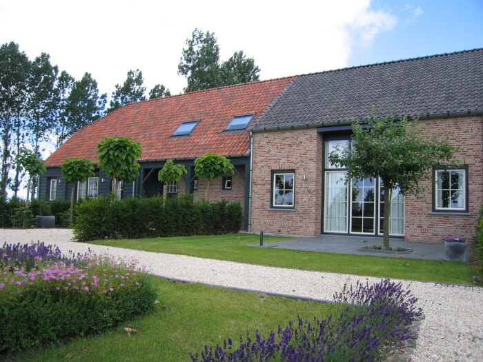 Vakantiewoning in Sluis (Zeeland) voor 16 personen met 6 slaapkamers.