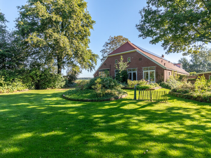 Vakantiewoning in Wedde (Groningen) voor 16 personen met 8 slaapkamers.
