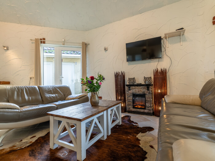 Vakantiewoning in Zevenaar (Gelderland) voor 16 personen met 8 slaapkamers.