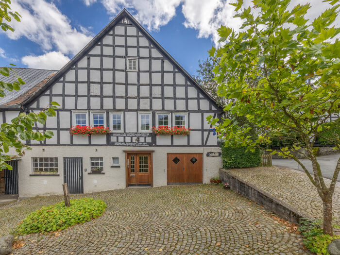 Vakantiewoning in Winterberg (Noordrijn-Westfalen) voor 16 personen met 8 slaapkamers.