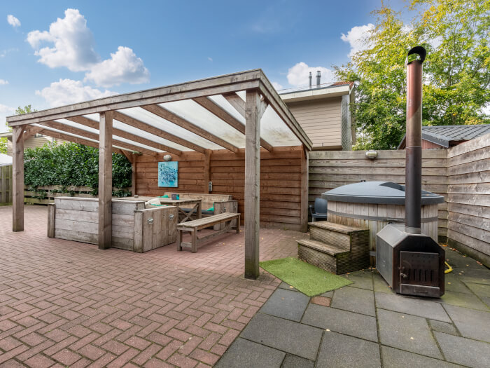 Vakantiewoning in Rheeze (Overijssel) voor 14 personen met 5 slaapkamers.