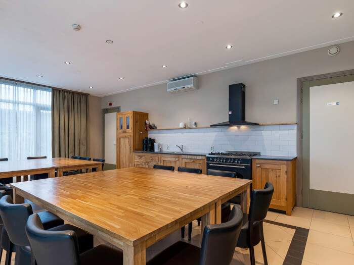 Vakantiewoning in Beemster (Noord-Holland) voor 22 personen met 8 slaapkamers.