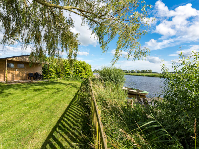 Vakantiewoning in Sluis (Zeeland) voor 12 personen met 5 slaapkamers.
