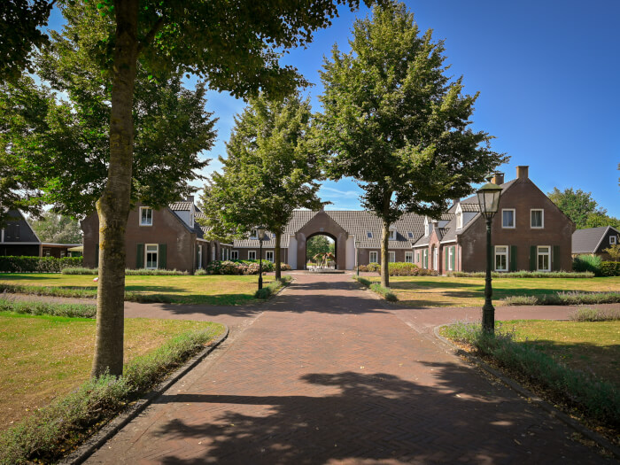 Vakantiewoning in Pesse (Drenthe) voor 26 personen met 13 slaapkamers.
