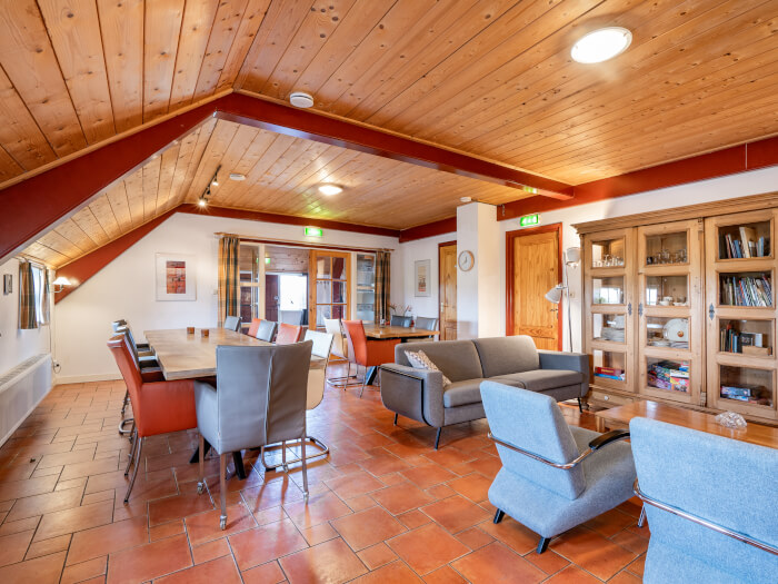Vakantiewoning in Boazum (Friesland) voor 15 personen met 7 slaapkamers.
