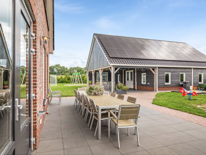 Vakantiewoning in Ane (Overijssel) voor 30 personen met 12 slaapkamers.