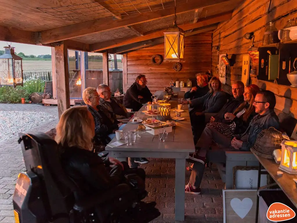 Vakantiewoning in Grootschermer (Noord-Holland) voor 15 personen met 6 slaapkamers.