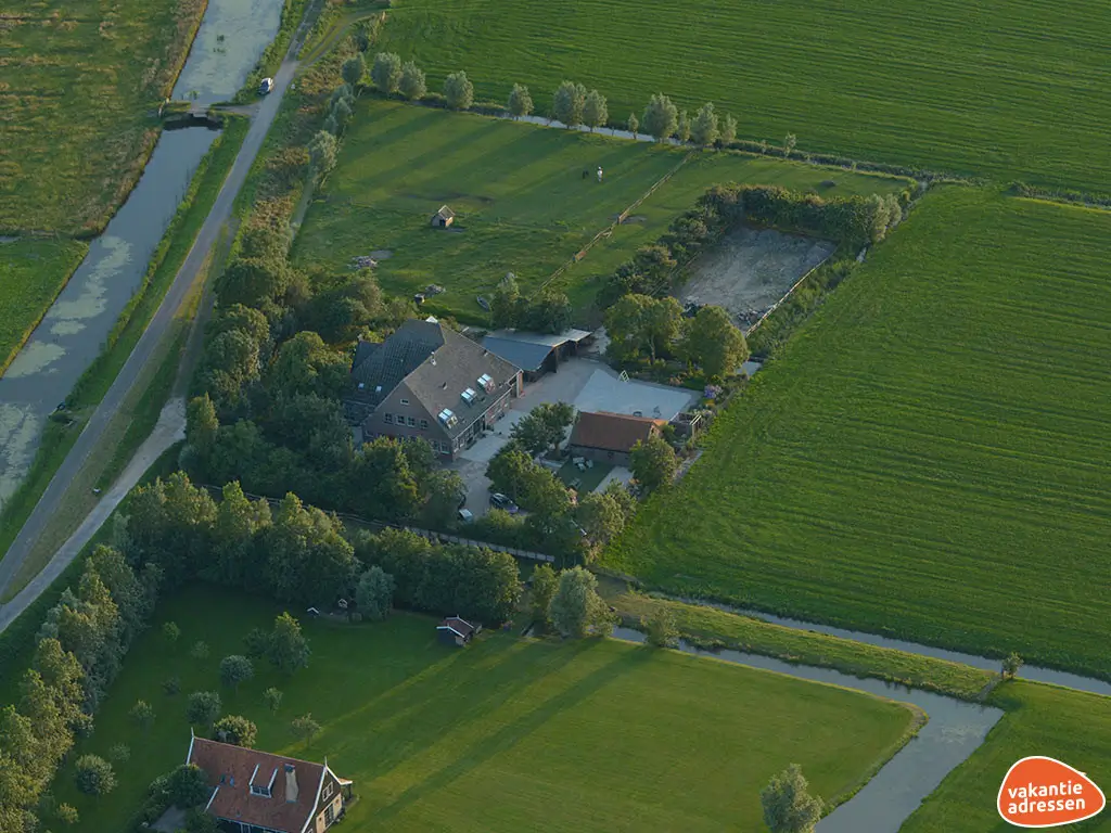 Vakantiewoning in Grootschermer (Noord-Holland) voor 15 personen met 6 slaapkamers.