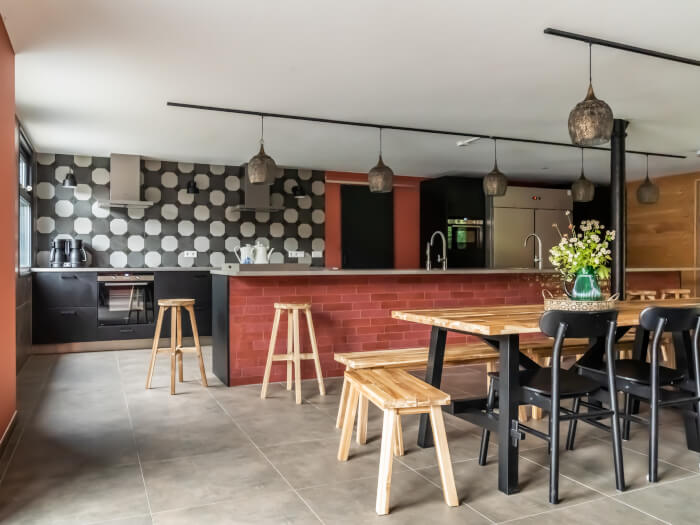 Vakantiewoning in Sevenum (Limburg) voor 30 personen met 15 slaapkamers.