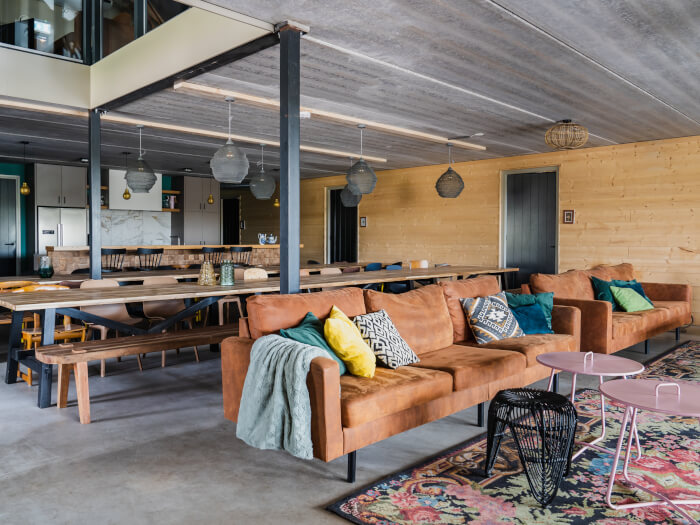 Vakantiewoning in Sevenum (Limburg) voor 30 personen met 15 slaapkamers.
