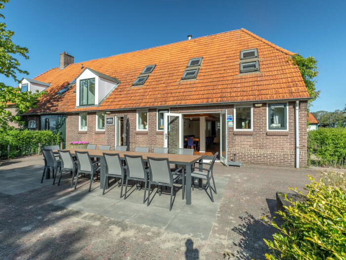Vakantiewoning in Harfsen (Gelderland) voor 14 personen met 5 slaapkamers.