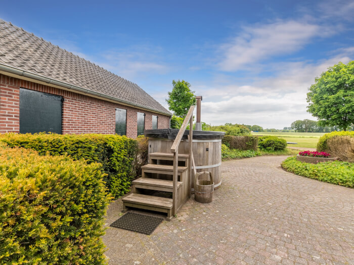 Vakantiewoning in Aalten (Gelderland) voor 18 personen met 7 slaapkamers.