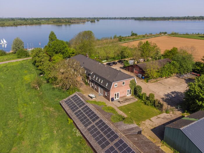 Vakantiewoning in Beers NB (Noord-Brabant) voor 60 personen met 14 slaapkamers.