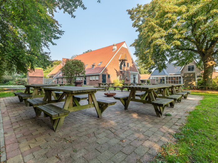 Vakantiewoning in Orvelte (Drenthe) voor 80 personen met 11 slaapkamers.