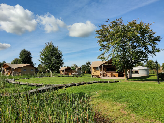 Vakantiewoning in Bant (Flevoland) voor 15 personen met 6 slaapkamers.