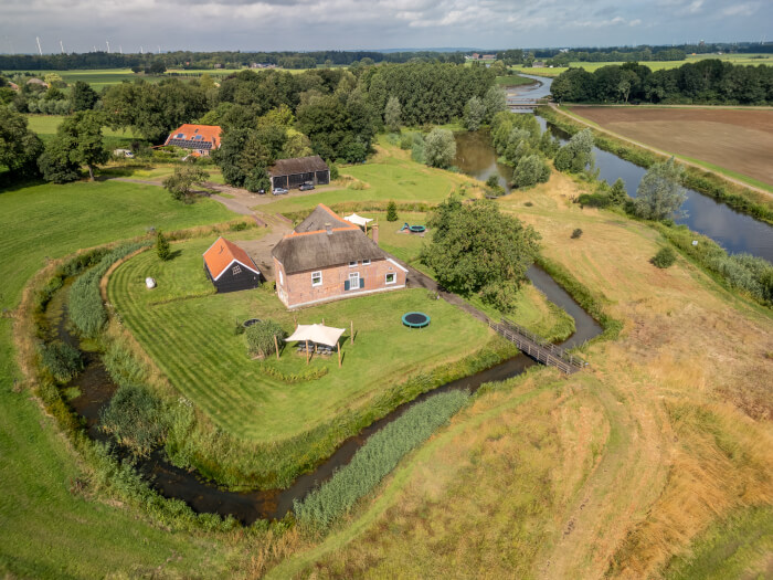 Vakantiewoning in Voorst (Oude IJsselstreek) (Gelderland) voor 12 personen met 3 slaapkamers.
