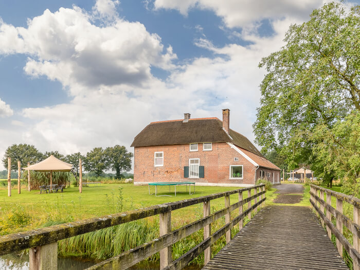 Vakantiewoning in Voorst (Oude IJsselstreek) (Gelderland) voor 12 personen met 3 slaapkamers.