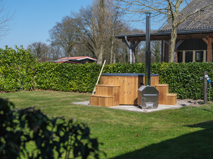 Vakantiewoning in Neede (Gelderland) voor 18 personen met 7 slaapkamers.
