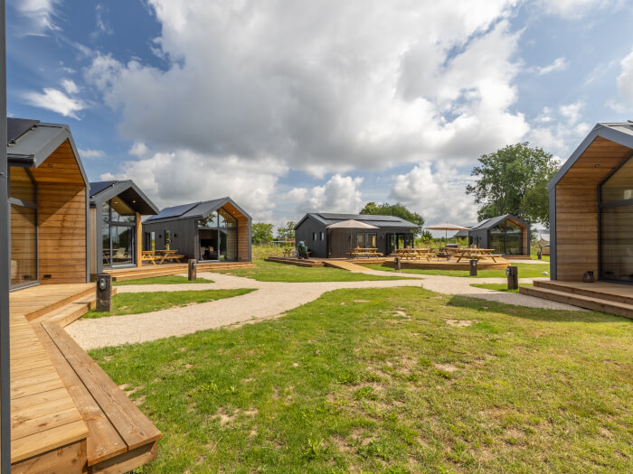 Vakantiewoning in Oijen (Noord-Brabant) voor 32 personen met 16 slaapkamers.