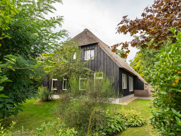 Vakantiewoning in Dalen (Drenthe) voor 10 personen met 5 slaapkamers.