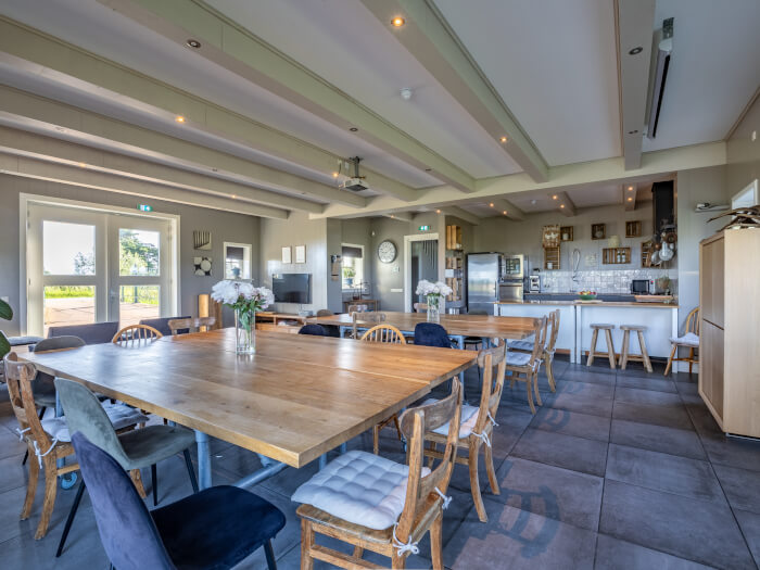 Vakantiewoning in Middenbeemster (Noord-Holland) voor 24 personen met 5 slaapkamers.