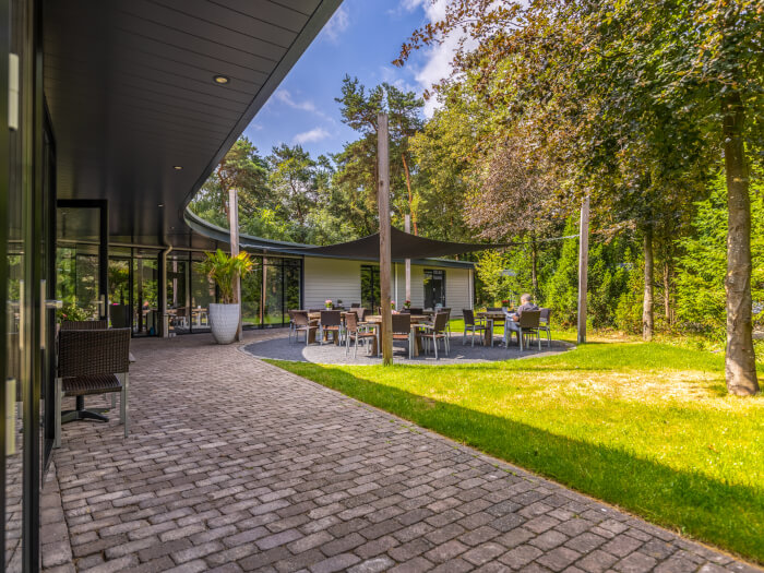 Vakantiewoning in Best (Noord-Brabant) voor 28 personen met 13 slaapkamers.