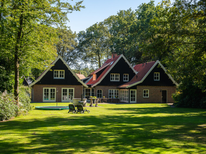 Vakantiewoning in Losser (Overijssel) voor 20 personen met 10 slaapkamers.