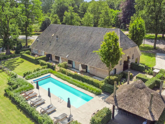 Vakantiewoning in Ruurlo (Gelderland) voor 22 personen met 9 slaapkamers.
