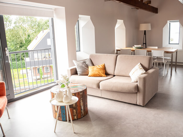 Vakantiewoning in Elahuizen (Friesland) voor 12 personen met 4 slaapkamers.