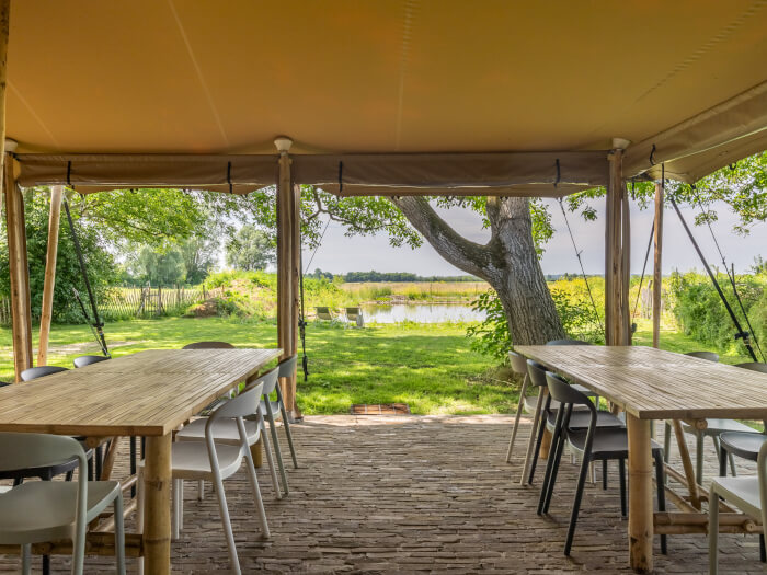 Vakantiewoning in Kekerdom (Gelderland) voor 24 personen met 12 slaapkamers.