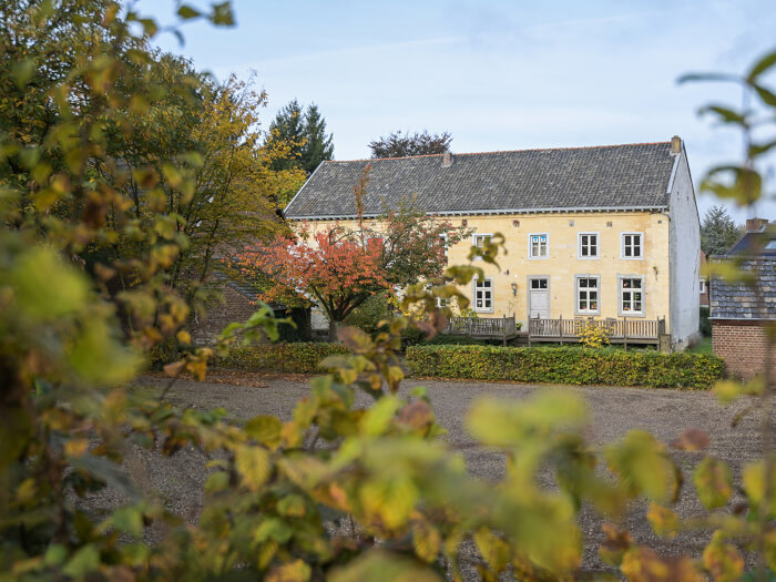 Vakantiewoning in Schin op Geul (Limburg) voor 40 personen met 6 slaapkamers.